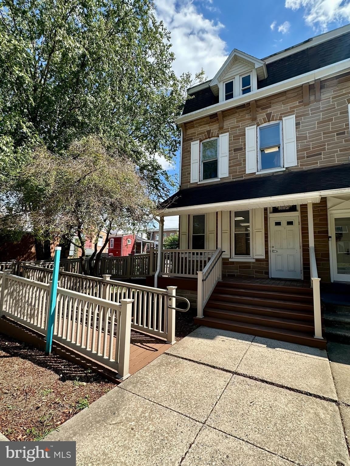 612 READING Avenue – photo 1