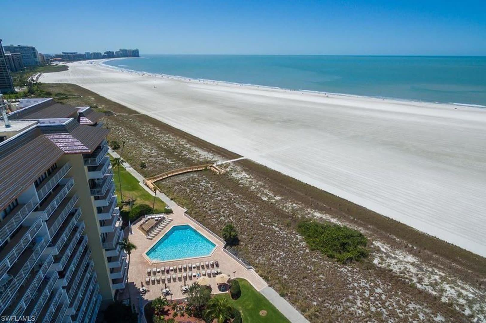 Only steps from the pool & the beach!!! MARCO ISLAND TWO BEDROOM ** – photo 1