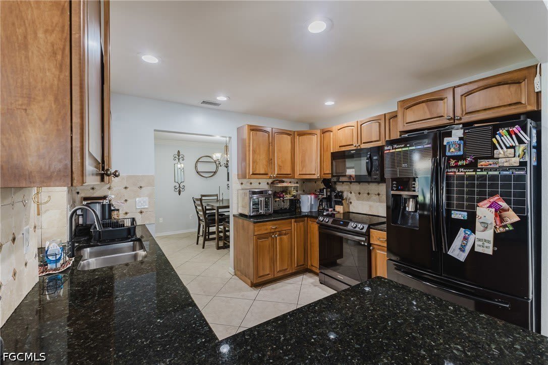 2103 SE 8th Avenue – photo 2