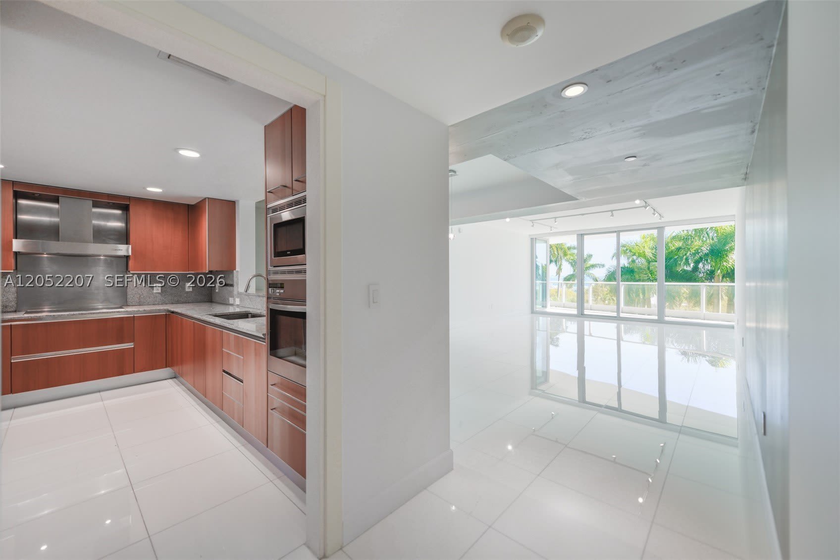 2627 S Bayshore Dr – photo 5
