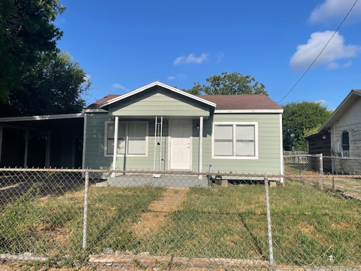 Move In Asap 3 Bedroom 1 2 Off First Months Rent – photo 1