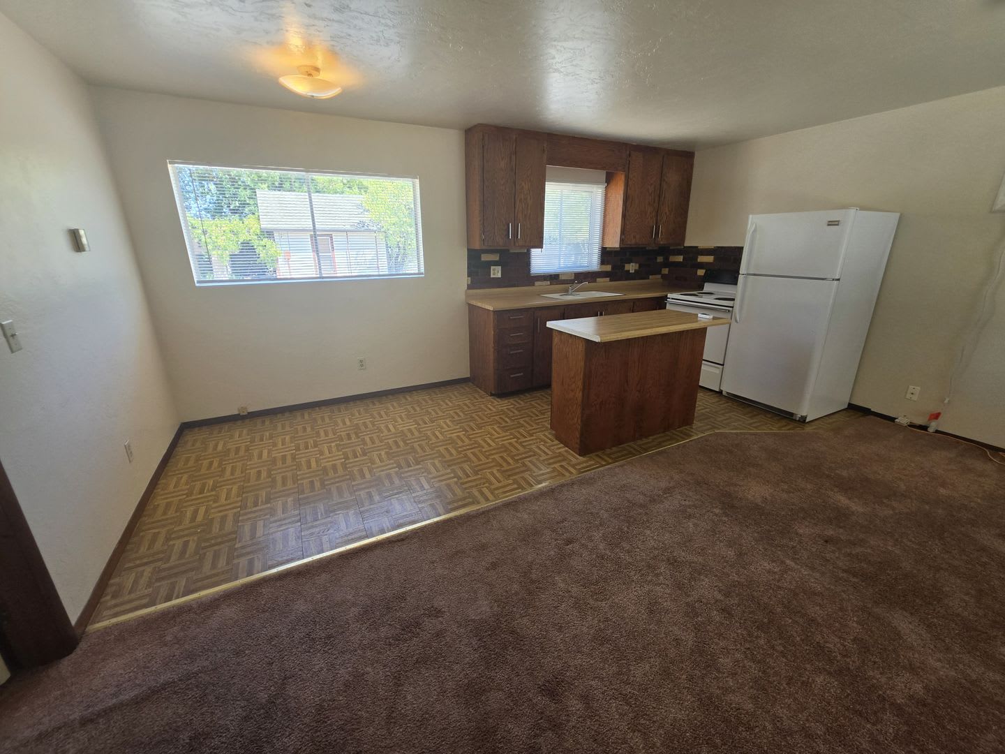 Cozy 1-Bedroom Apartment Available in Corning! – photo 4