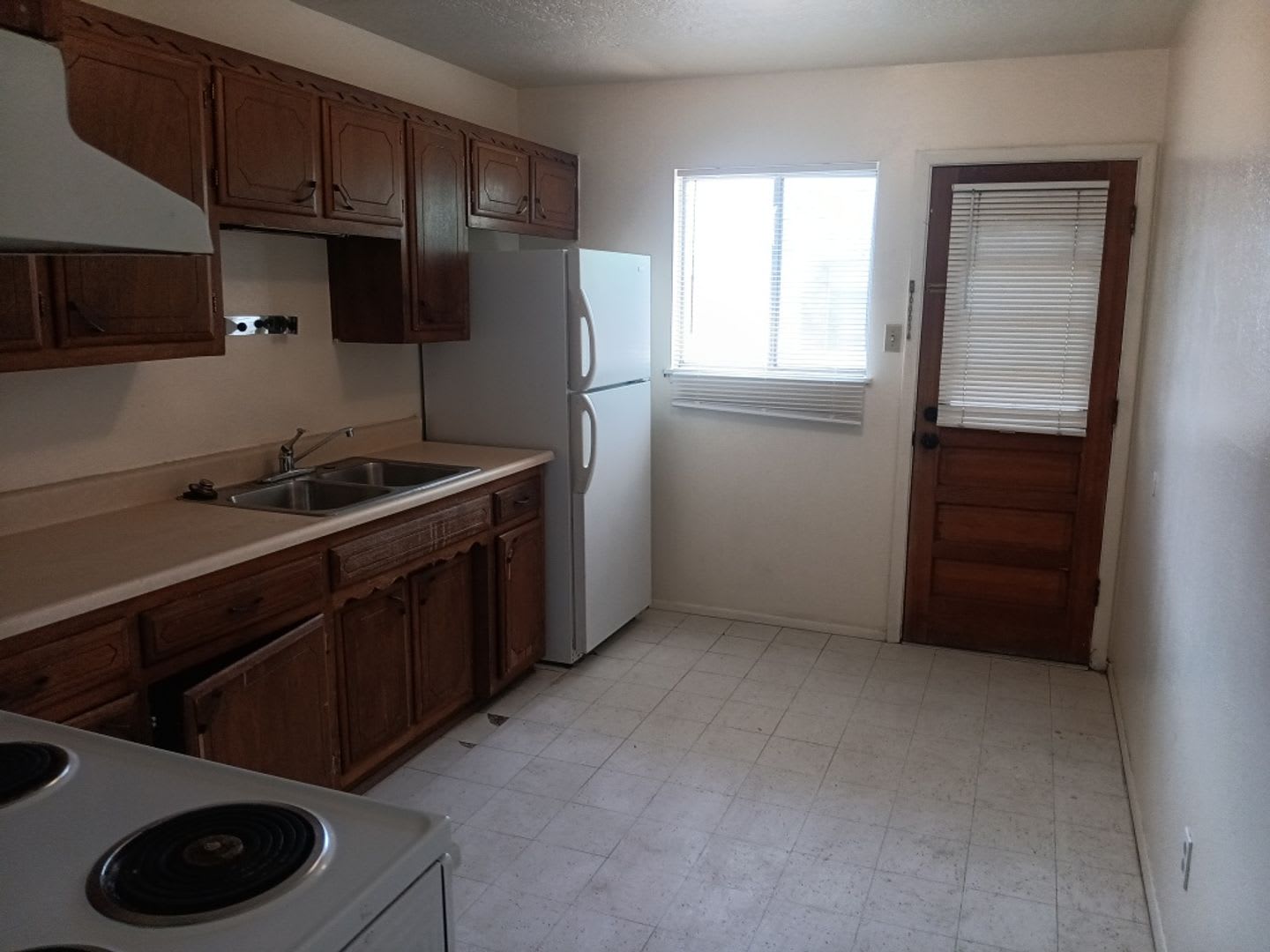4601 Douglas MacArthur Rd NE – photo 2