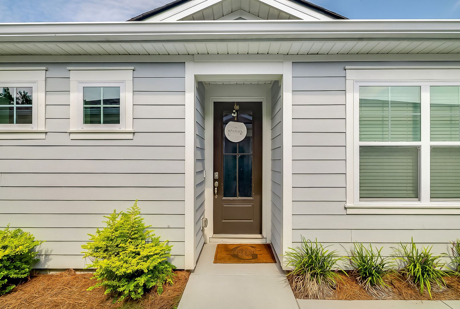 Beautiful 3 bedroom 2 bath Townhome in Savannah Quarters – photo 4