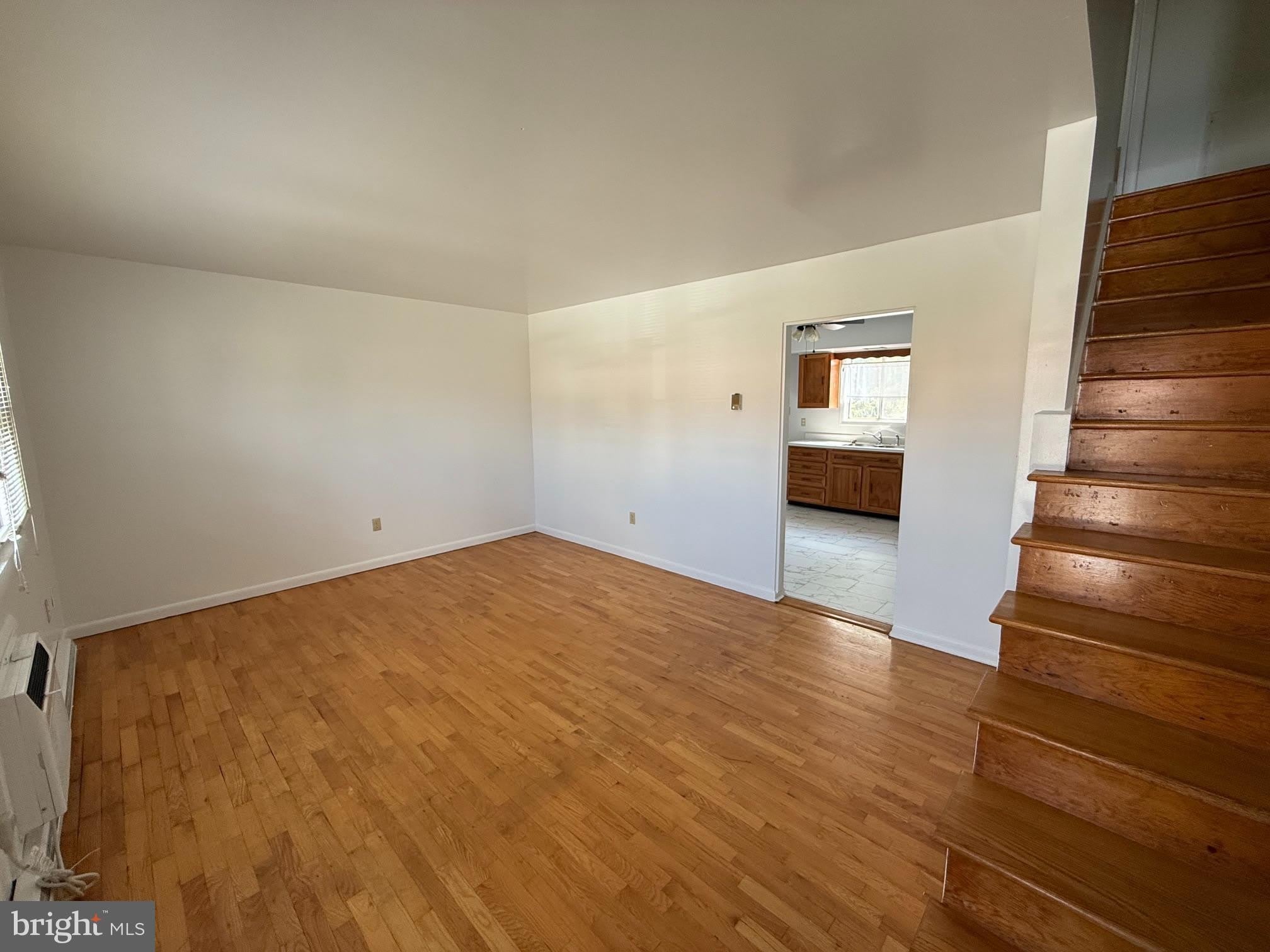 2256 ROOSEVELT Boulevard – photo 2