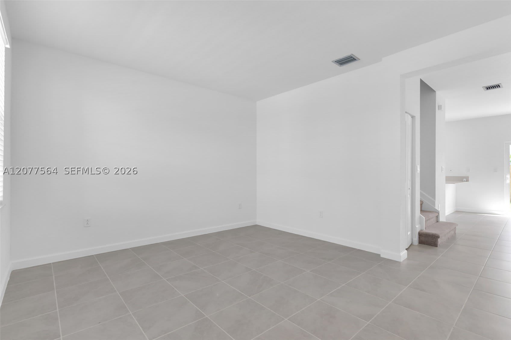 2660 SE 28th St – photo 5