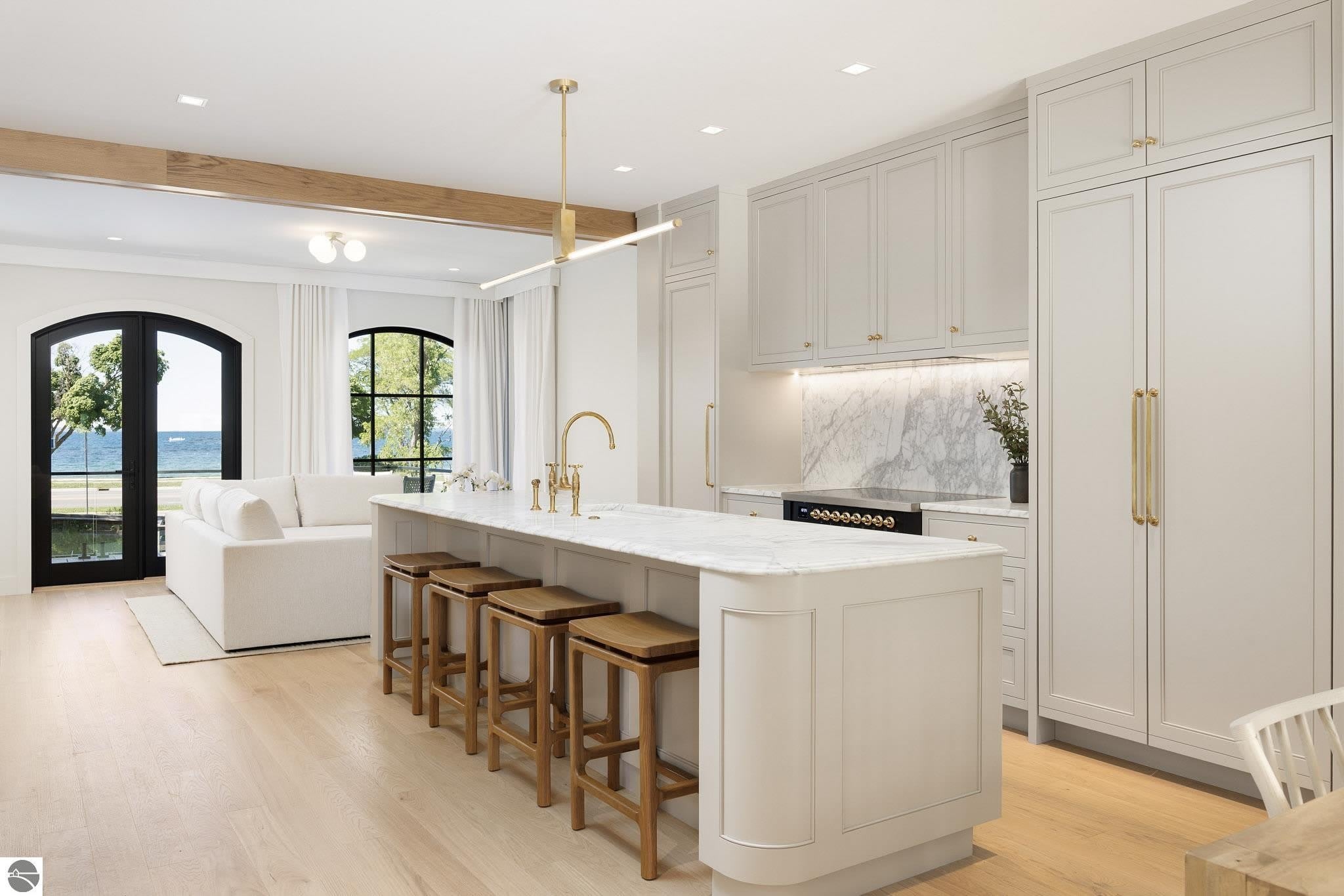 100 N Park Street – photo 2