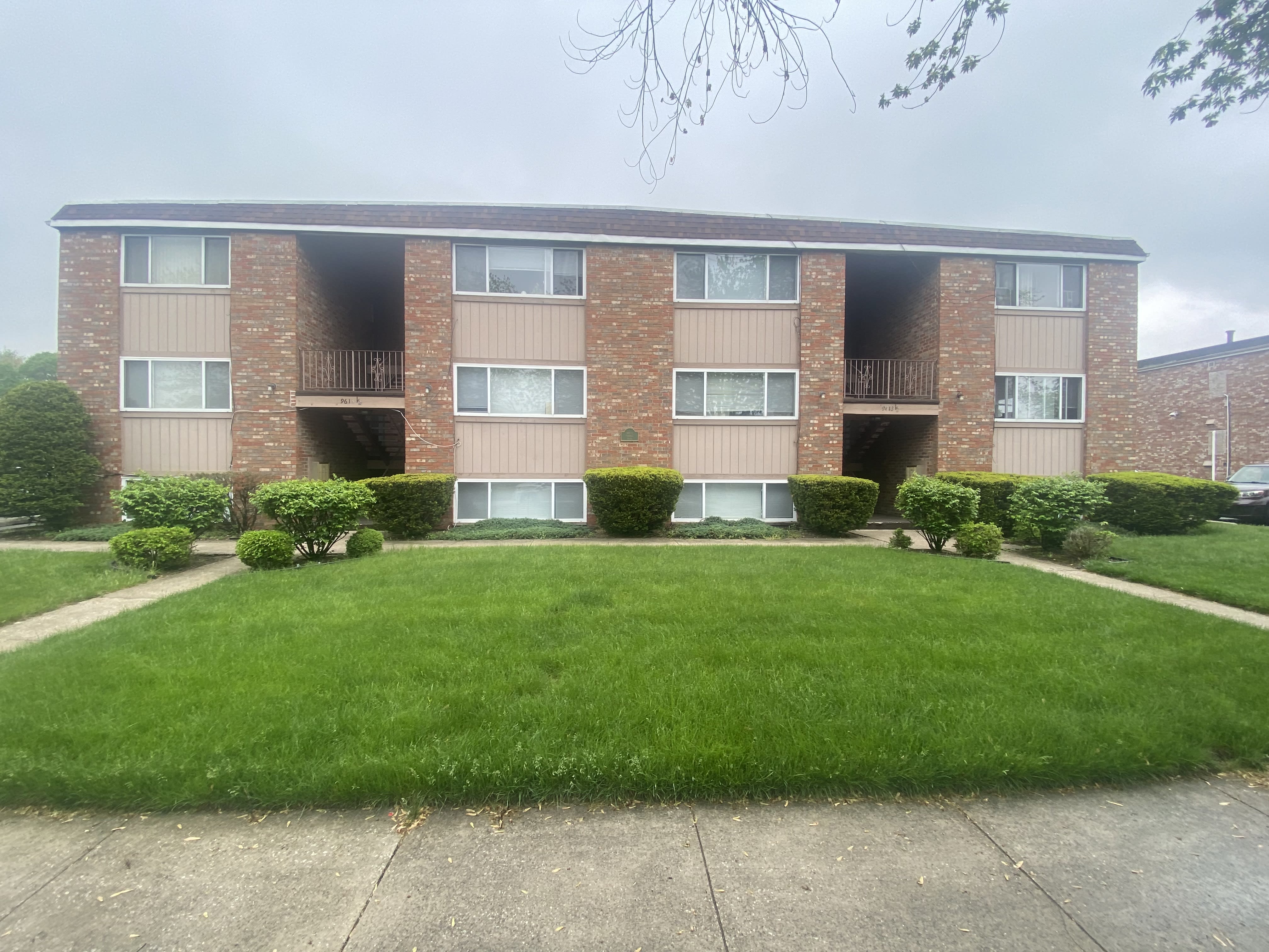 9613 1 2 Farmer Dr – photo 1