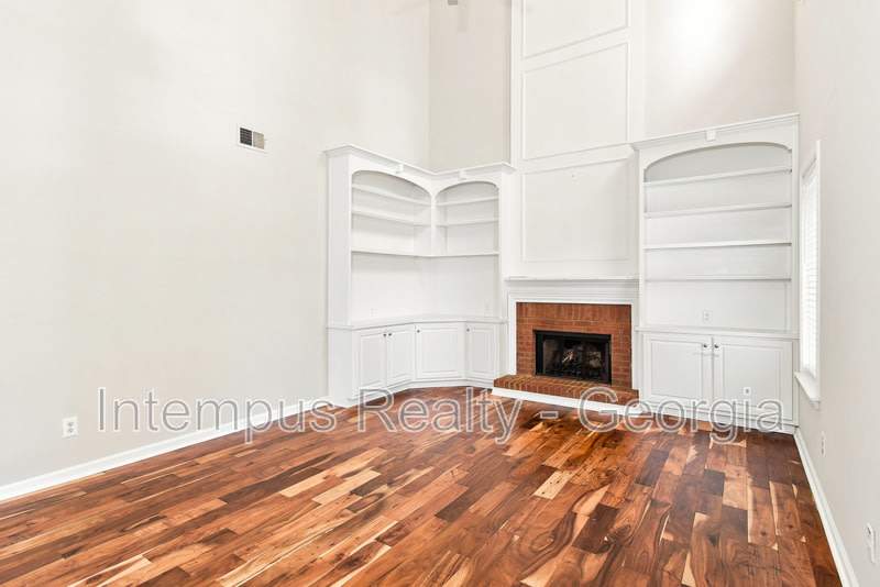 3963 Lullwater Main NW – photo 4