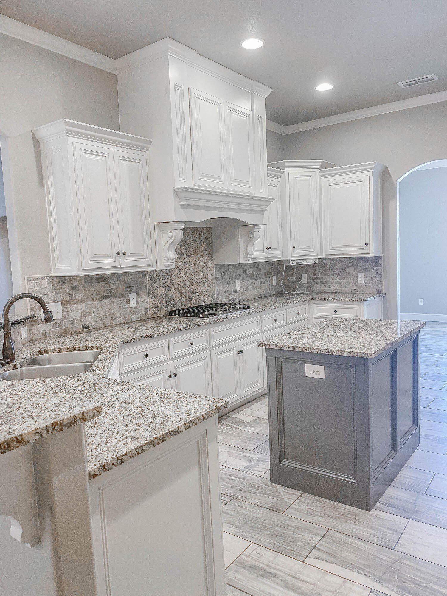 11003 Granby Avenue – photo 4