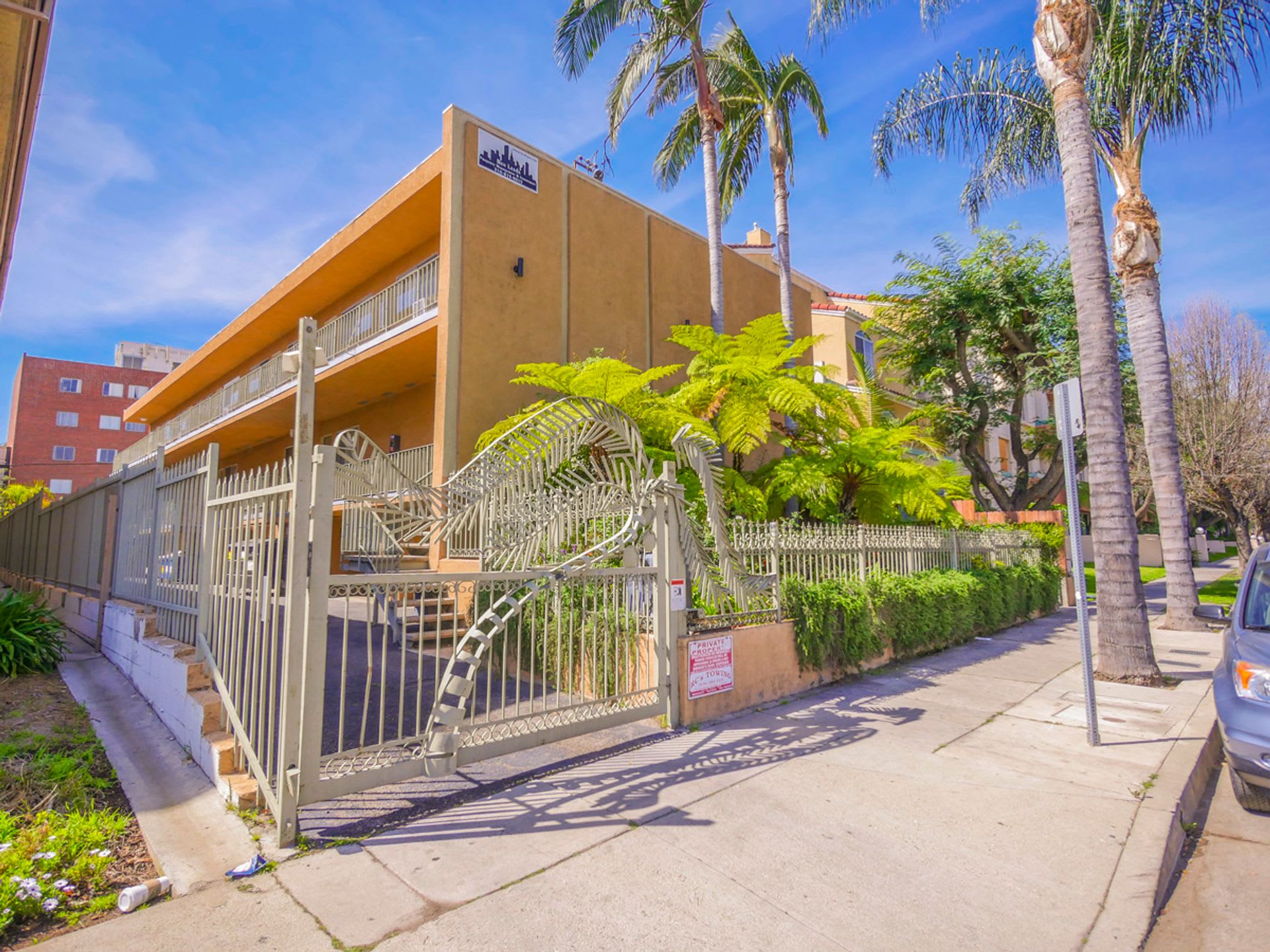 13952 Moorpark St. – photo 5