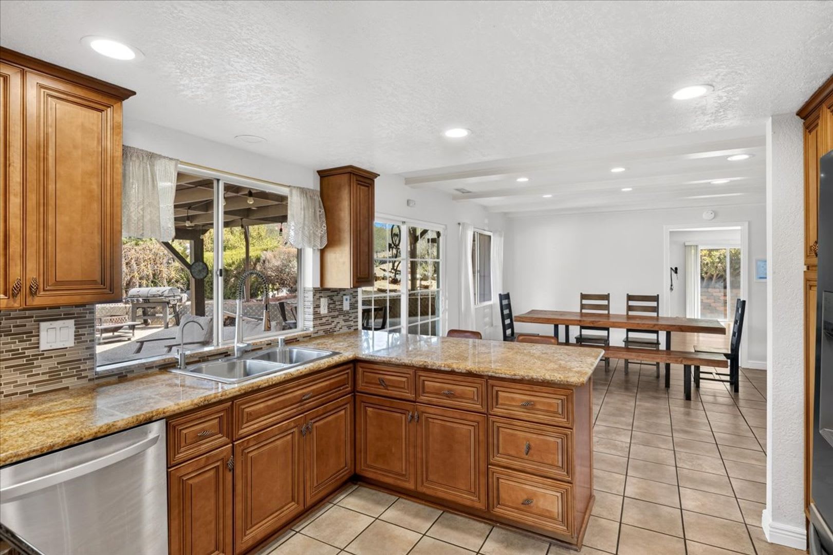 Rare Del Dios Rental – photo 5