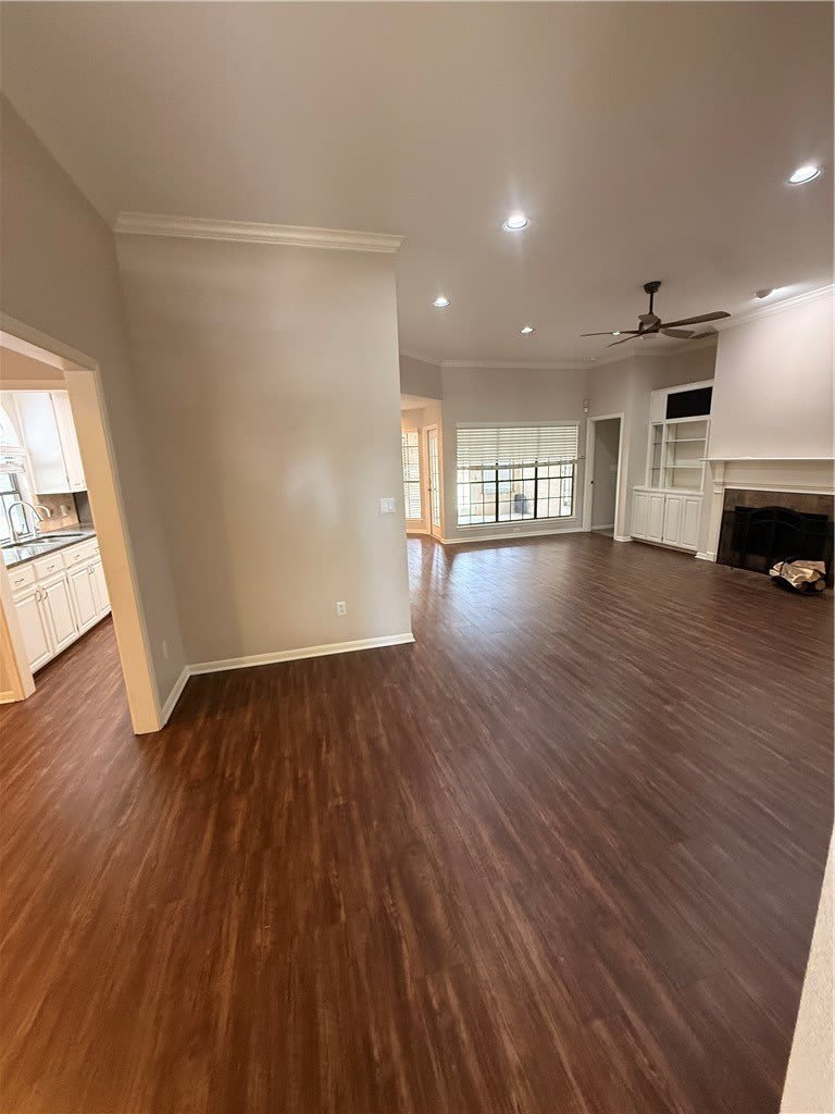 7649 Dallas Street – photo 2