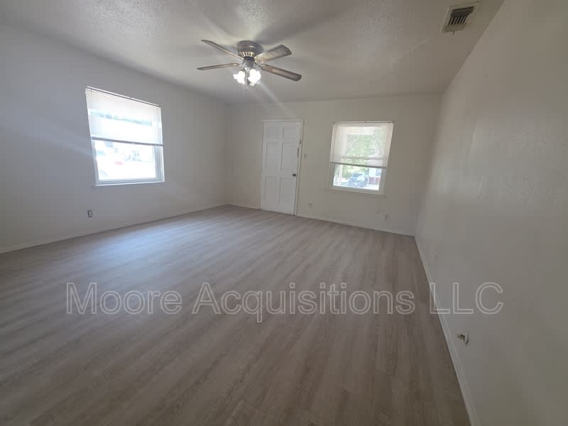 1435 S Rusk St – photo 5