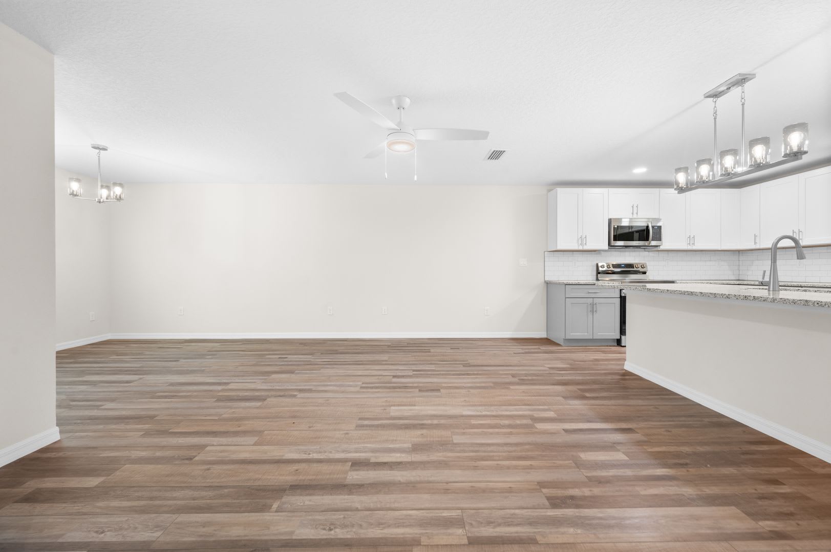 New Pine Lake Duplex – photo 4