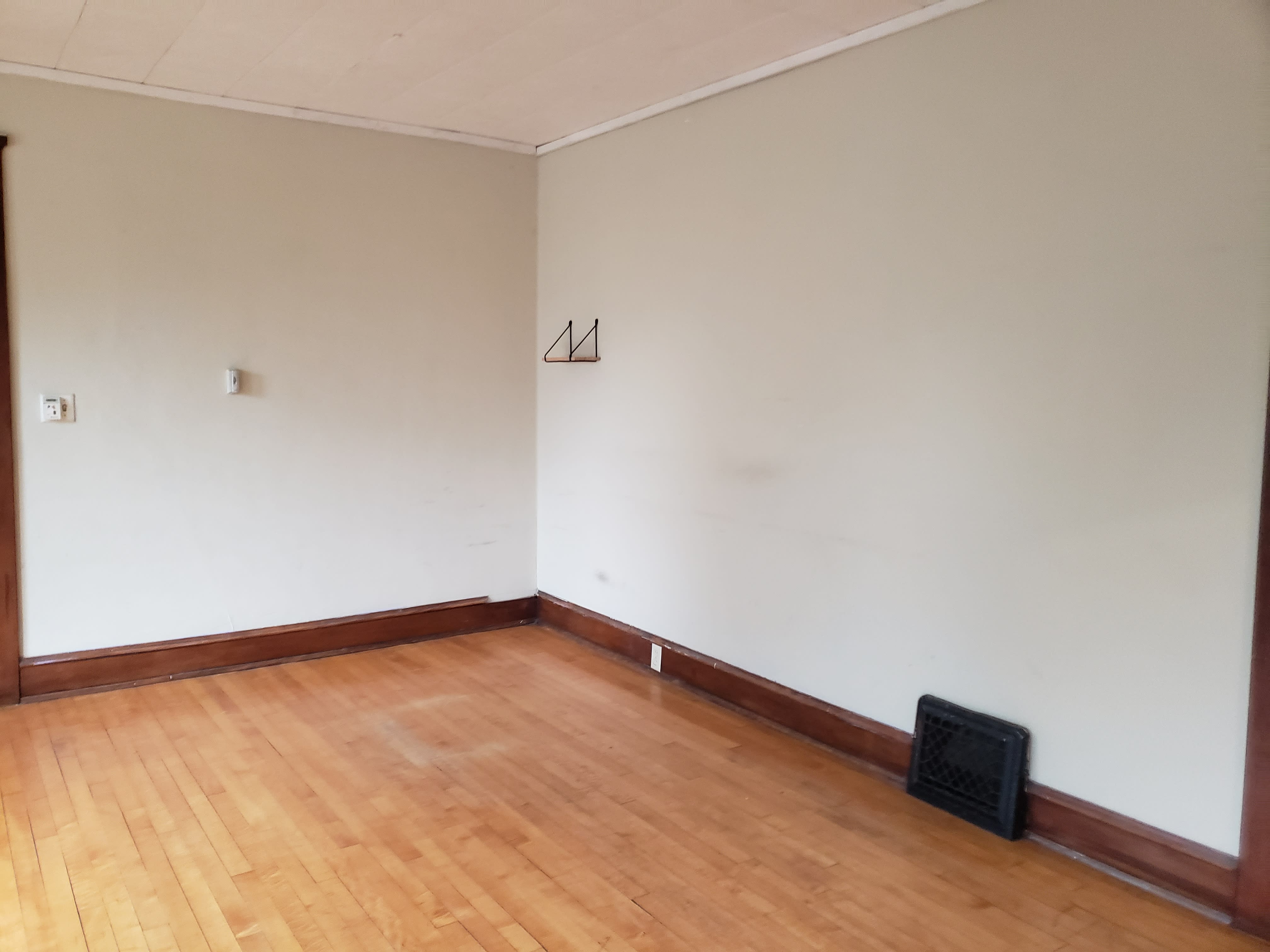 1105 E Gorham St – photo 5