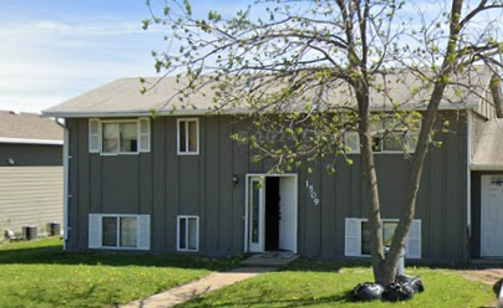 1509 E Bennett St – photo 1