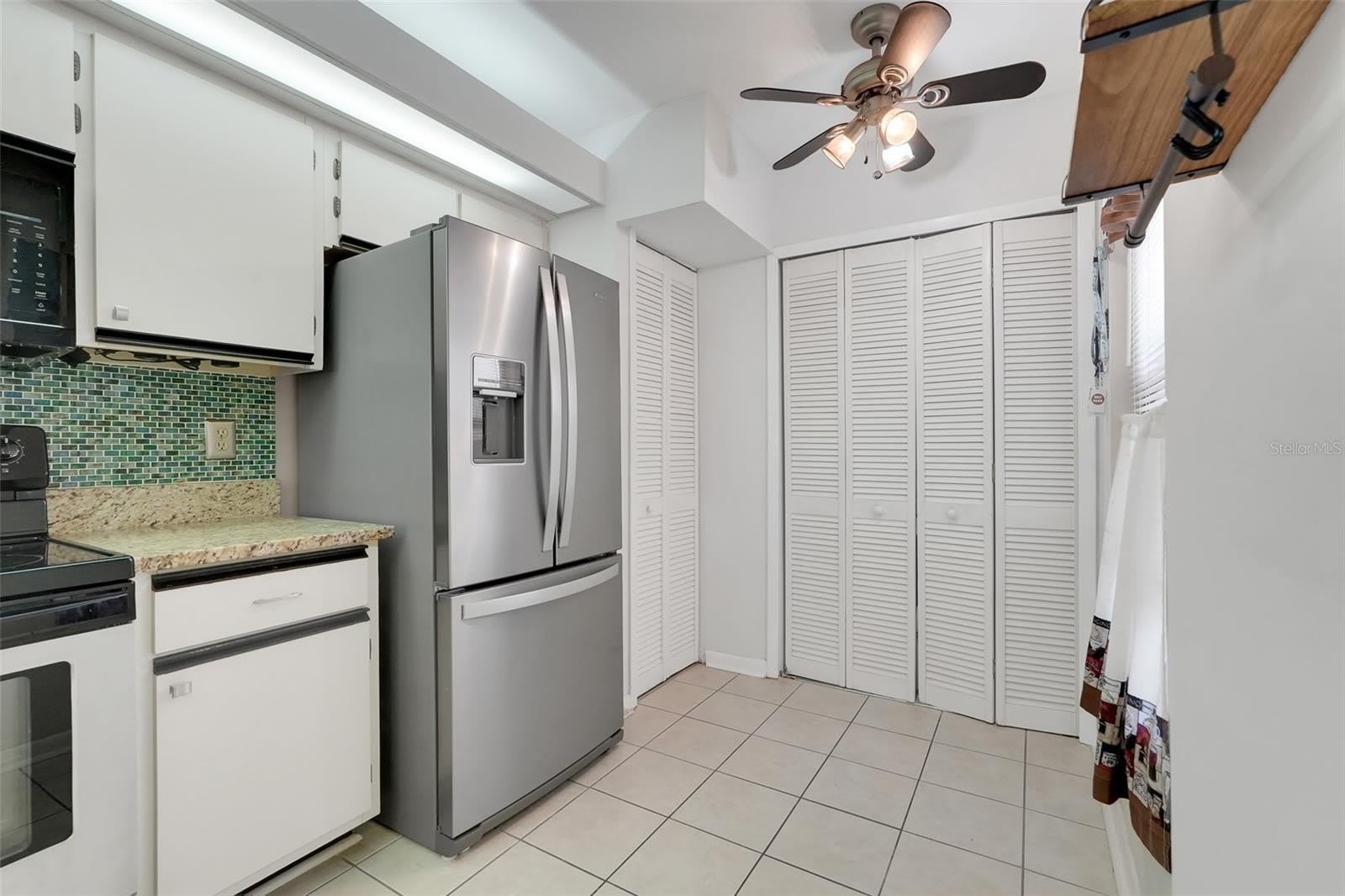 3112 S SEMORAN Boulevard – photo 5