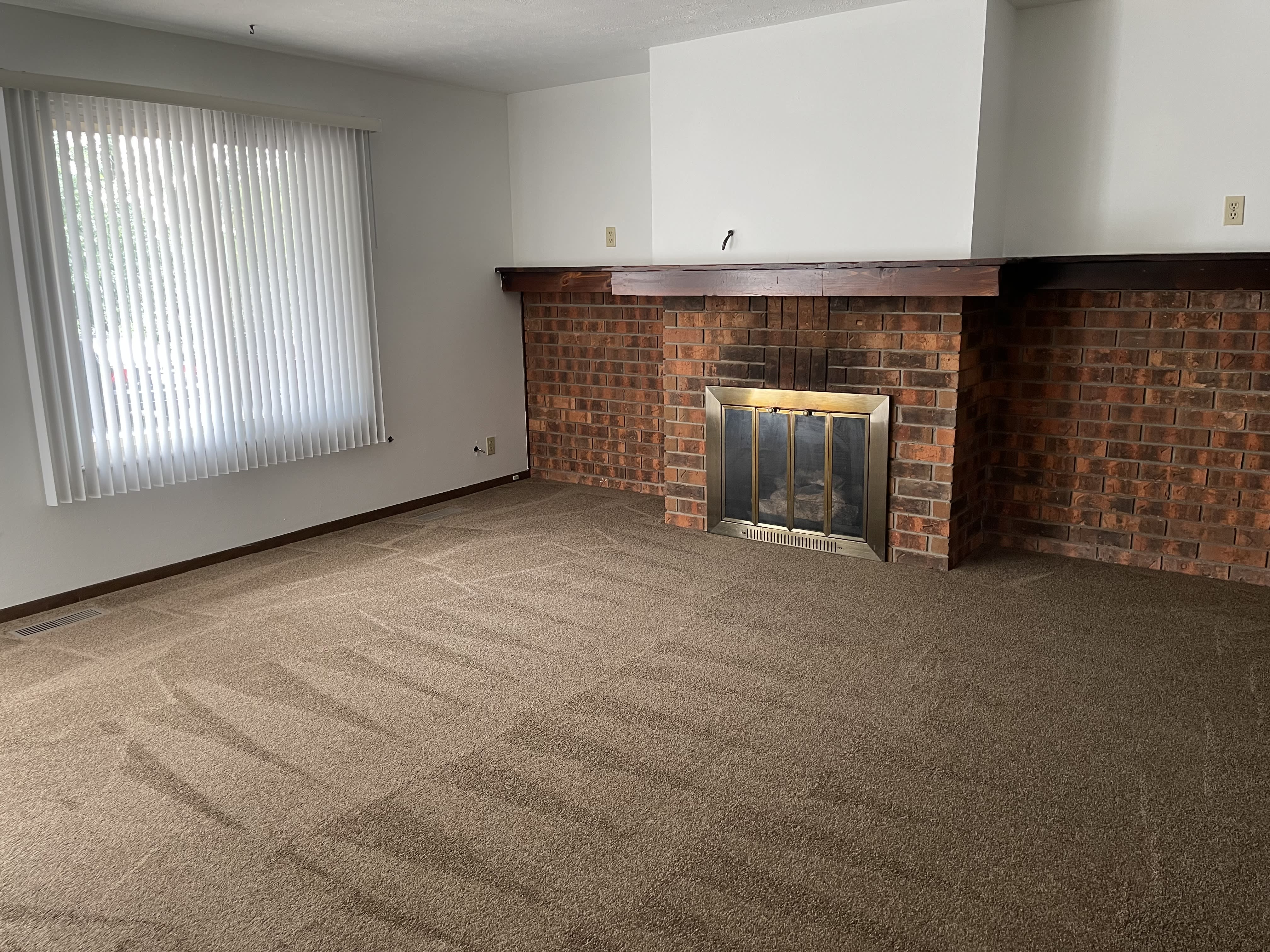 2200 Stoneybrook Road – photo 2