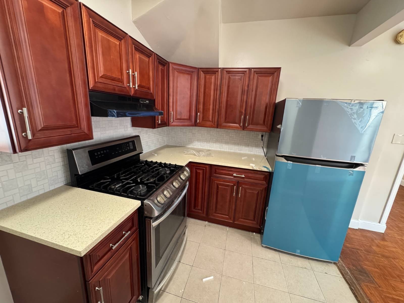 1451 Rosedale Ave – photo 2