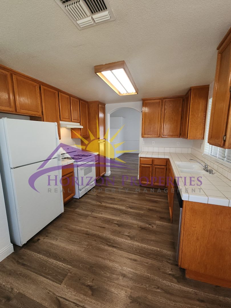 Bright 3 Bed 2 Bath 1,266 Sq Ft Citrus Heights Home – photo 5