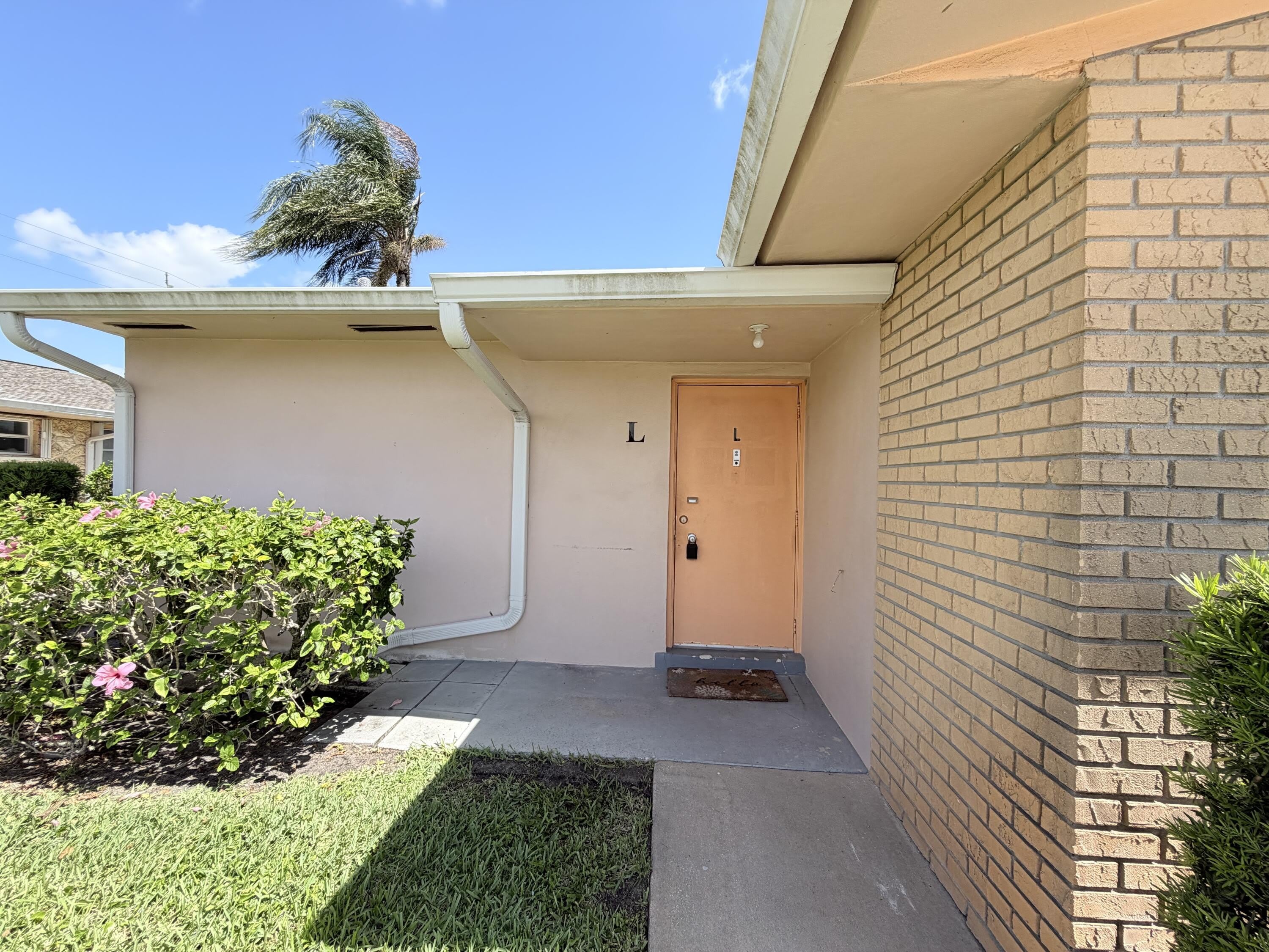 2607 Dudley Drive W – photo 4