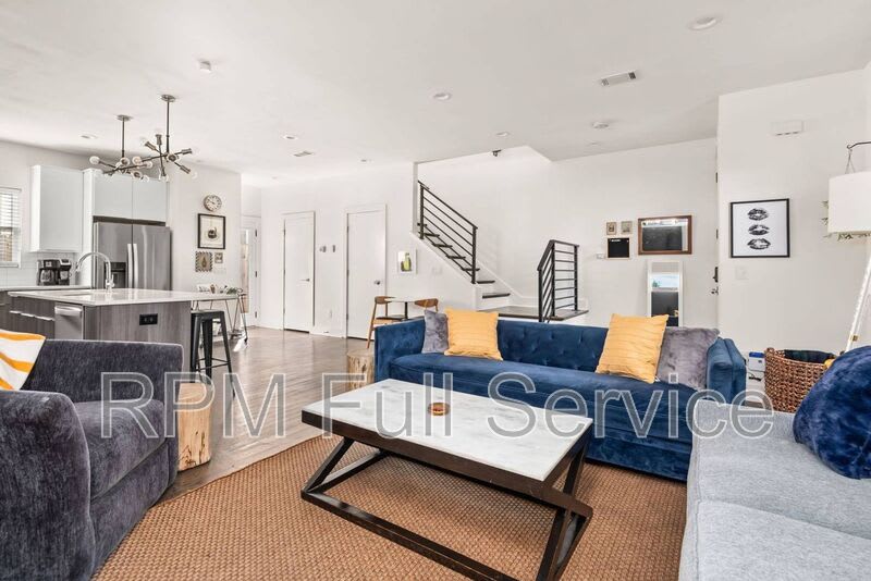 208 Myrtle Street – photo 2