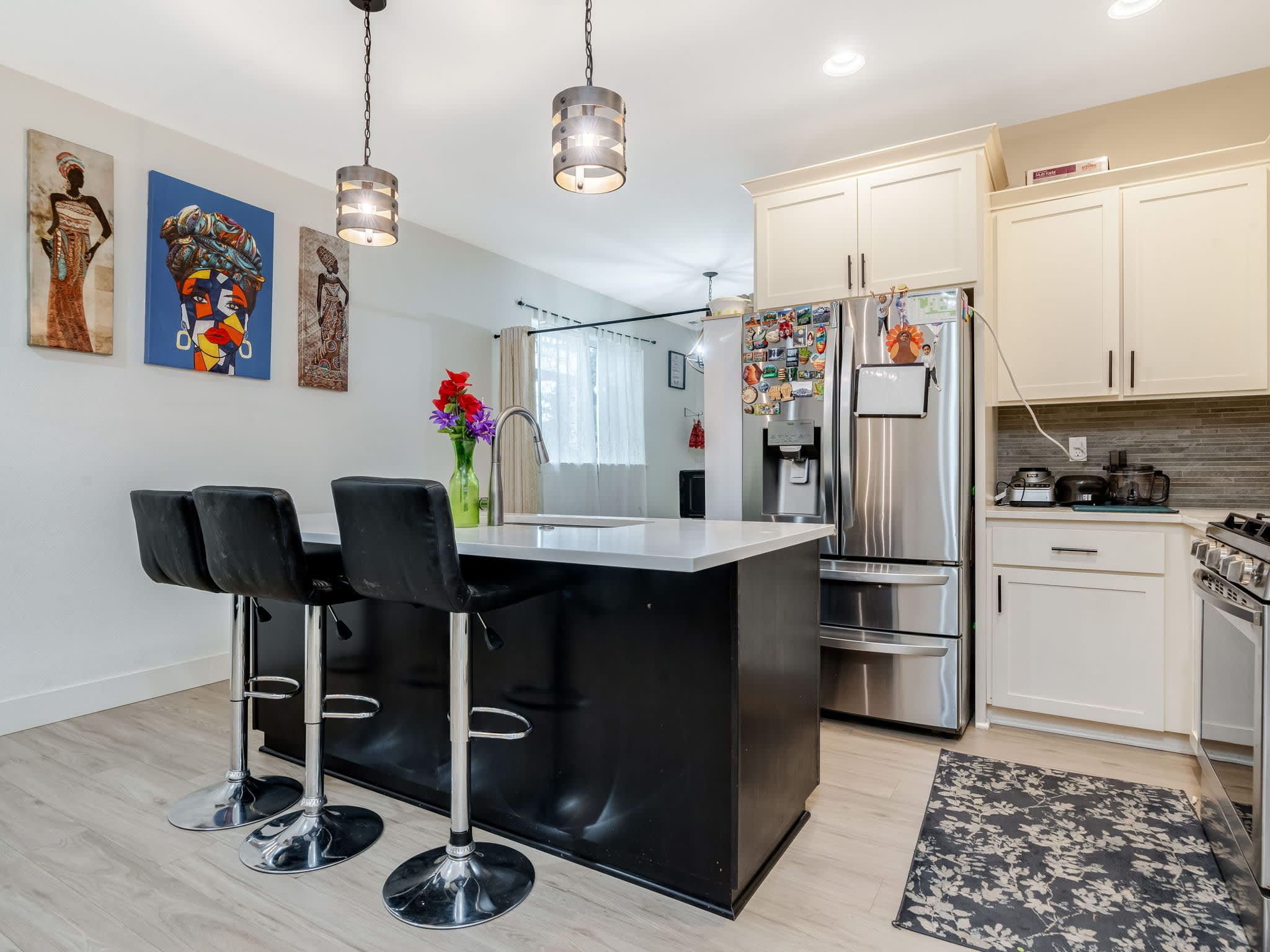 579 Northwest Adams Avenue – photo 5