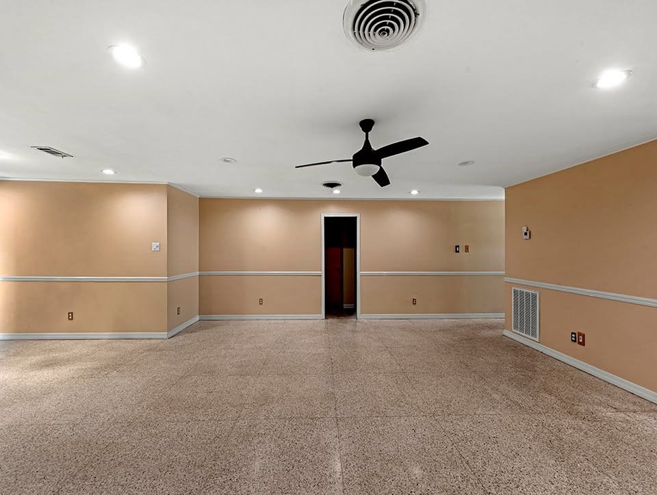 4505 Laplace Street – photo 5