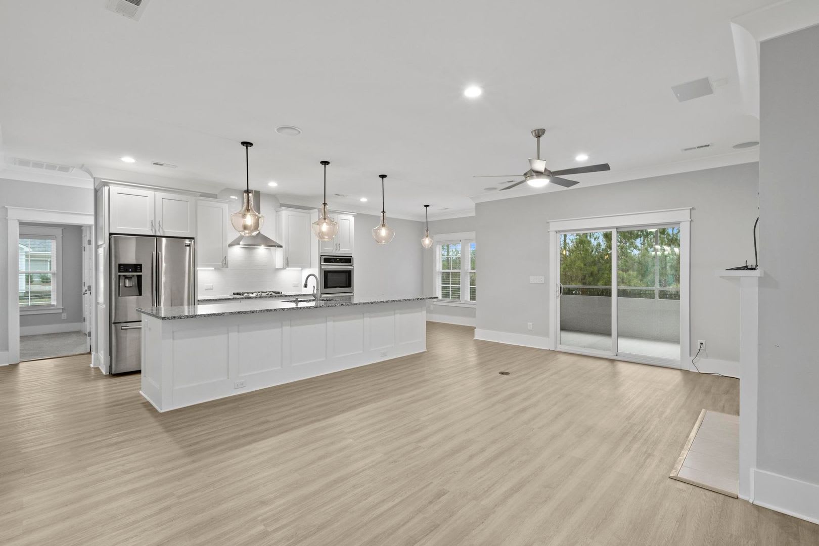 Beautiful Home Available With Tons Of Upgrades – photo 5