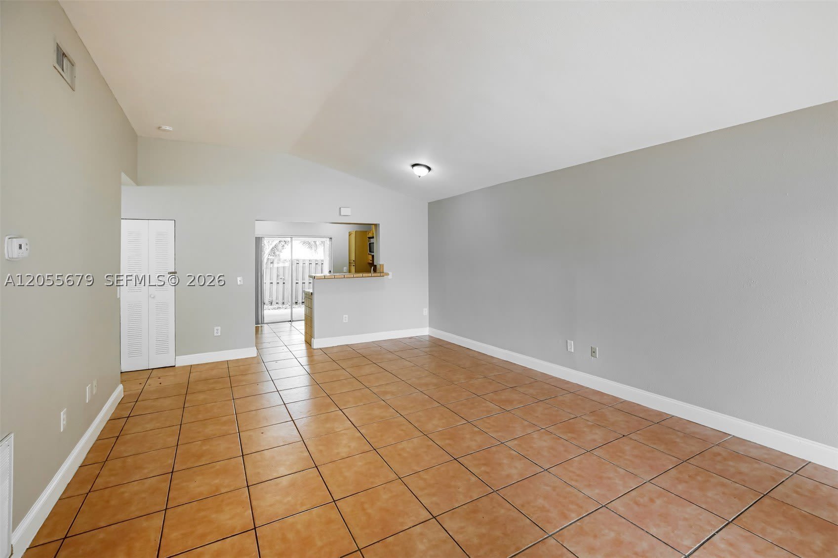10352 SW 208th Ln – photo 2