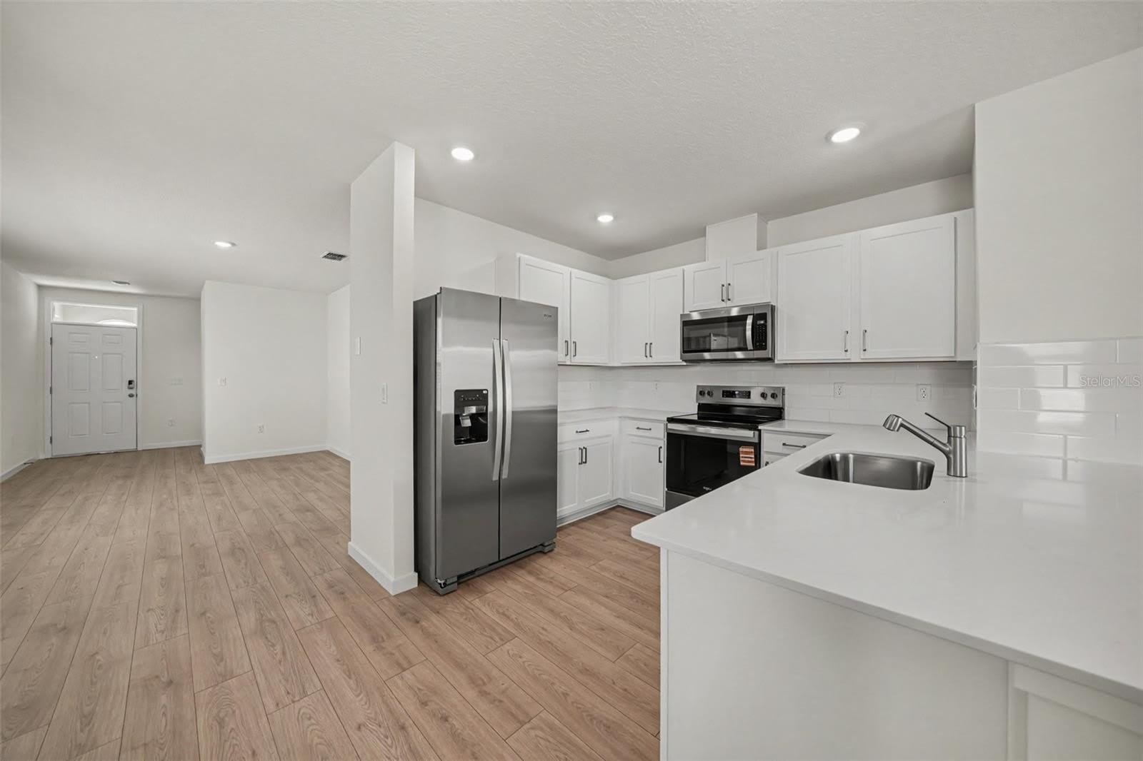 3408 SPINEYWOOD Drive – photo 4