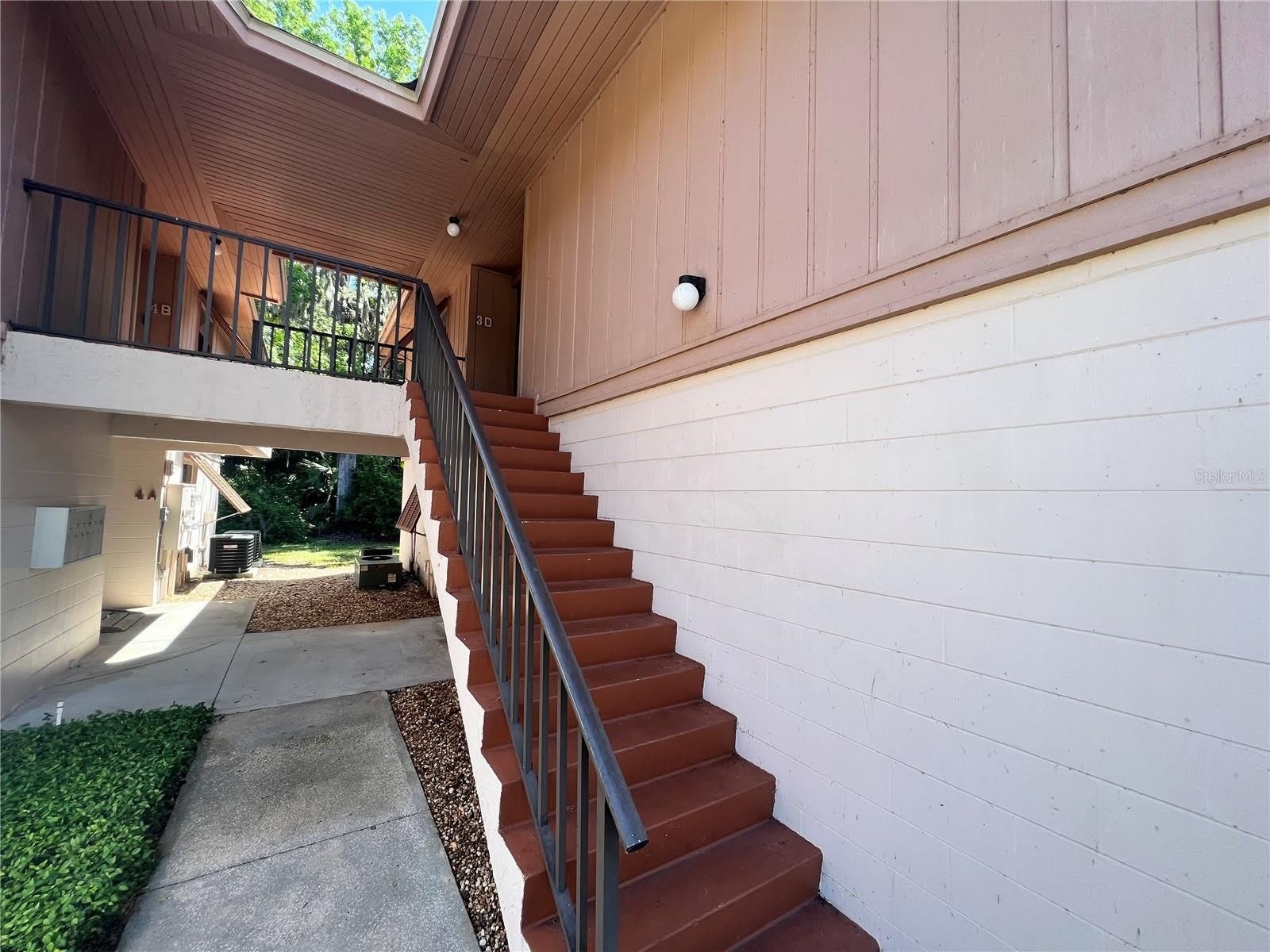 100 SWEETGUM WOODS Court – photo 1