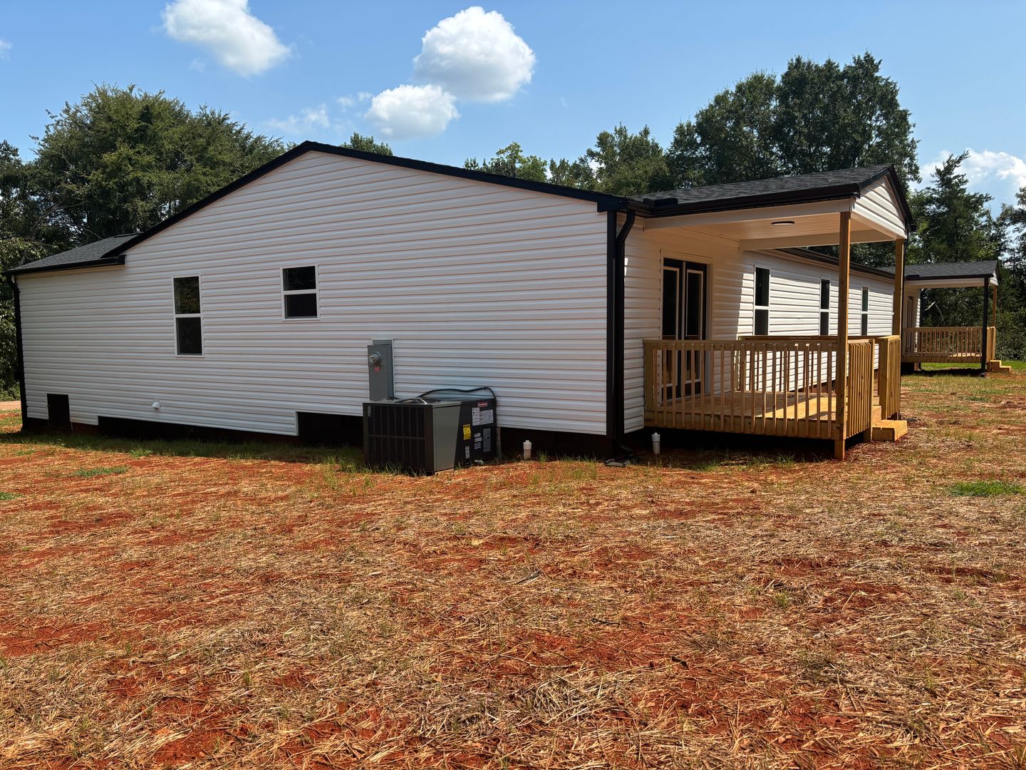 Brand New Construction 3 Bedroom 2 Bath Duplex Wellford Sc – photo 2