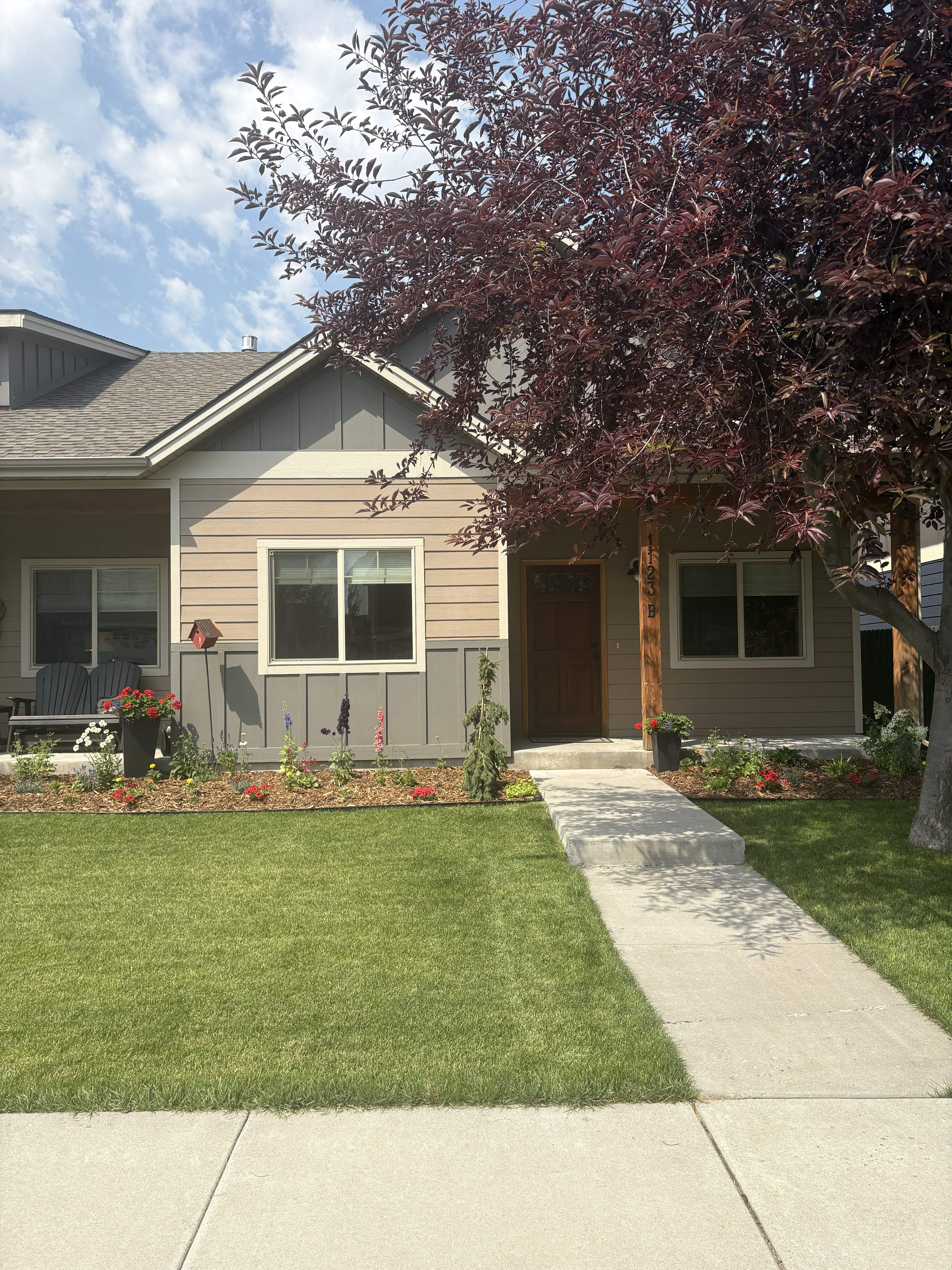 1123 Forestglen Drive – photo 2