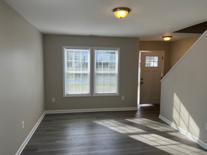 507 East Mills Drive – photo 4