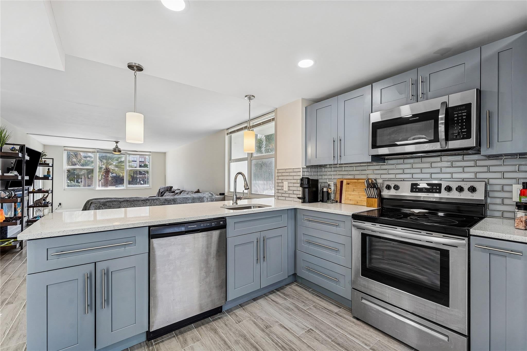 201 N Ocean Boulevard – photo 1