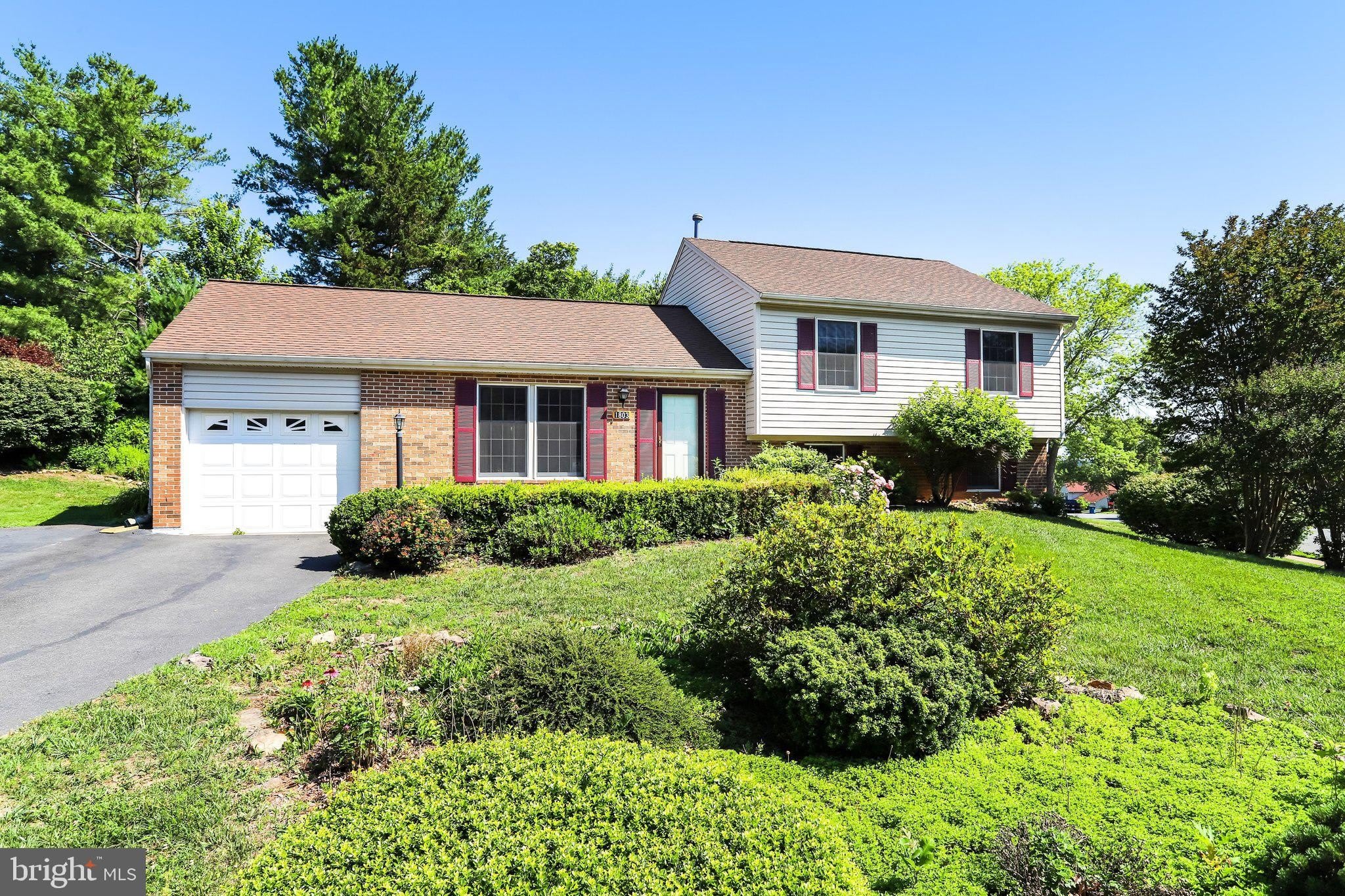 1803 E BEECH Road – photo 2