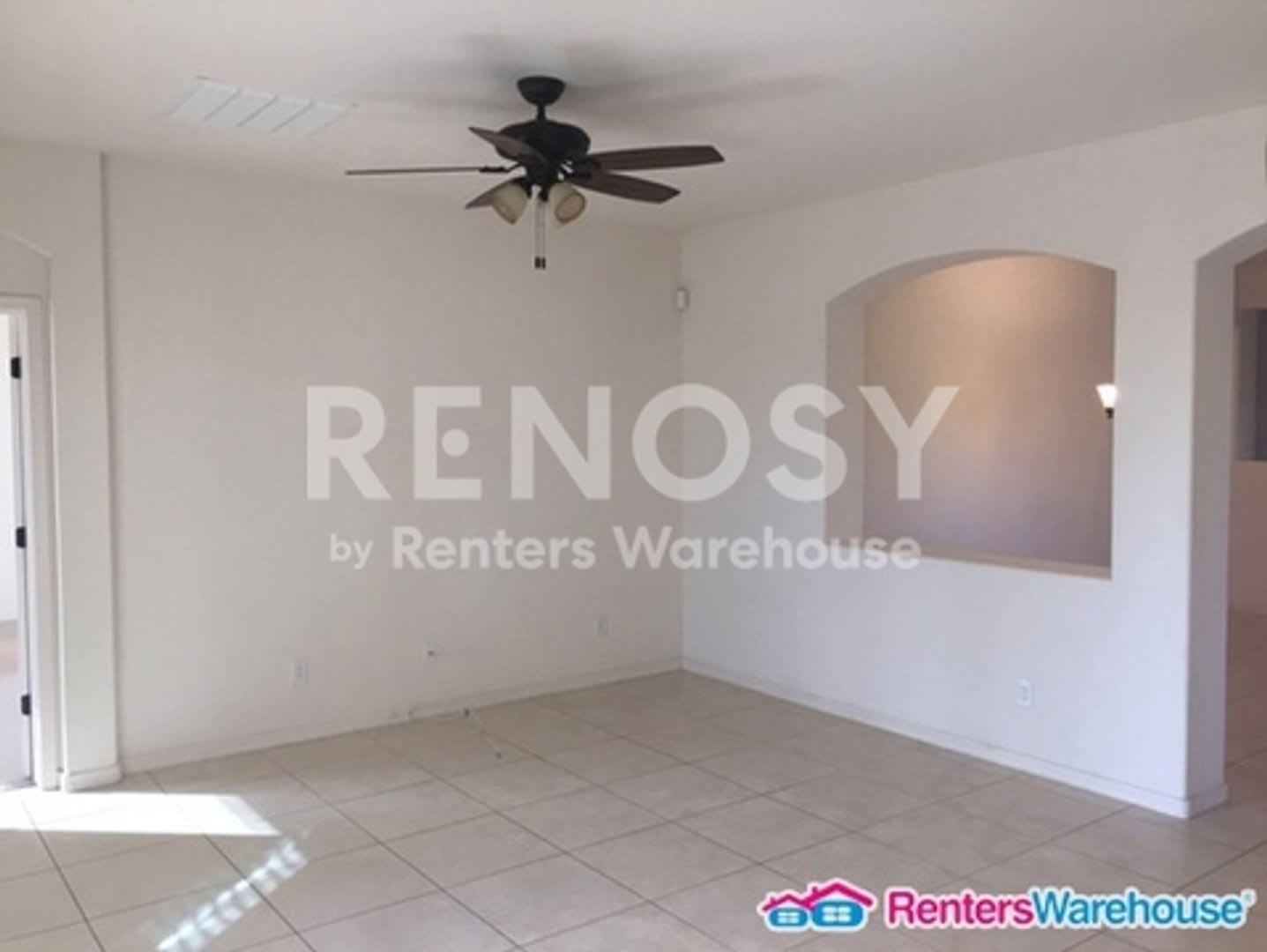 Ideal 3 Br+Den 2 Ba 2 Cg Home with SOLAR Near I-10 and Loop 303 in Goodyear – photo 4