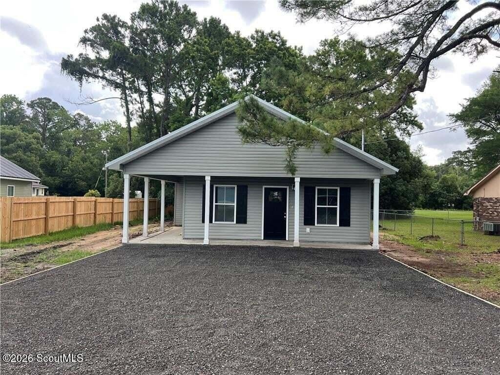 909 E 3rd Street – photo 3