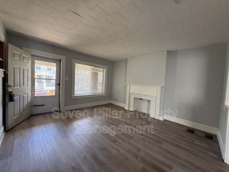 1044 E 16th Ave – photo 5