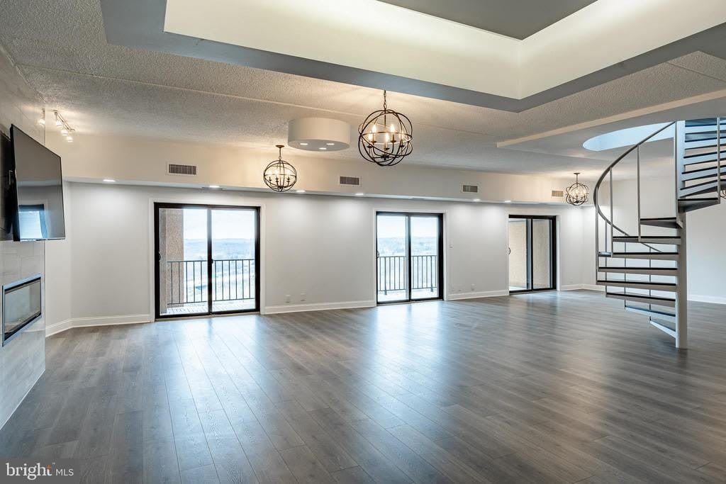 21510 VALLEY FORGE CIRCLE – photo 5