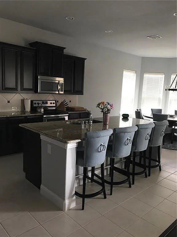 1616 Signature Drive – photo 5