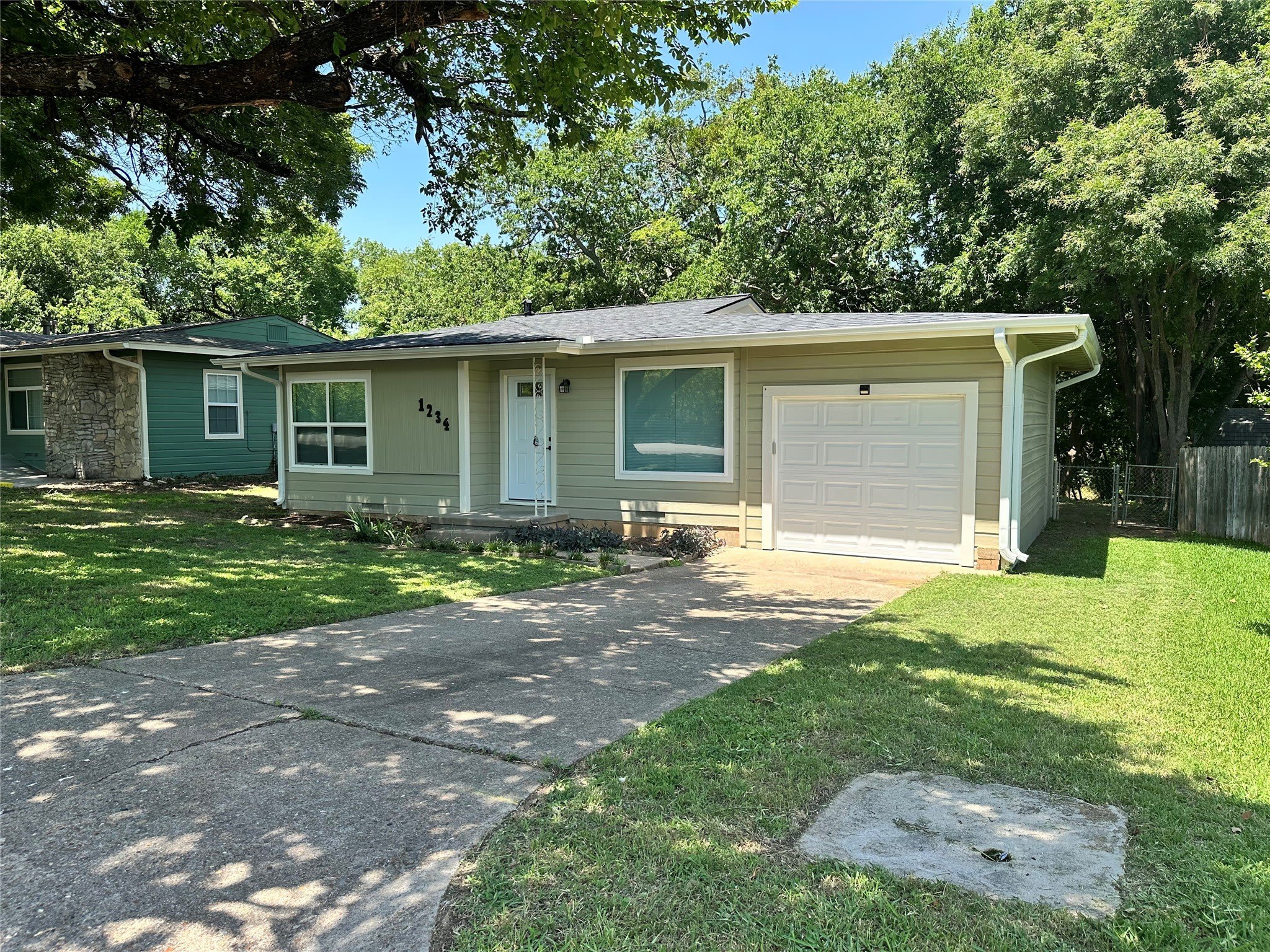 1234 S Brazos Street – photo 3