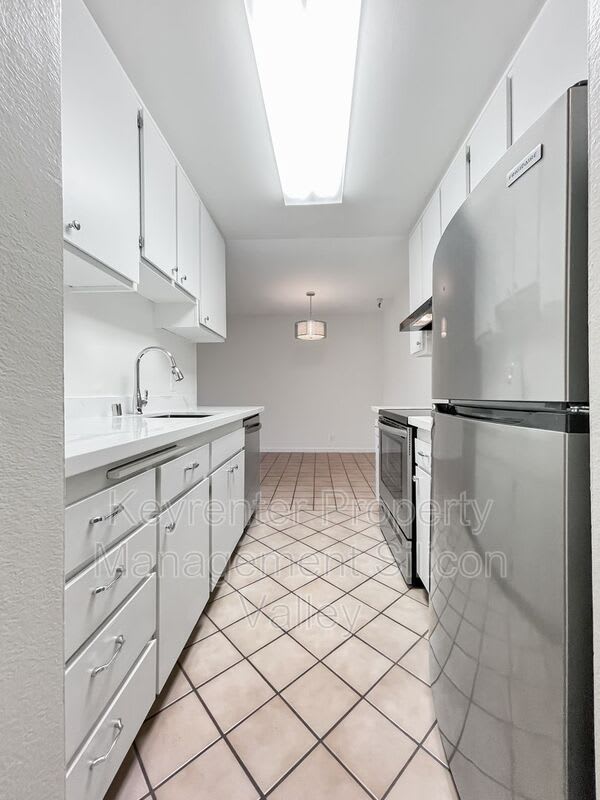 400 Ortega Ave – photo 5
