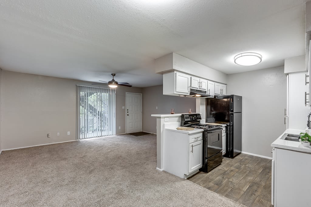 Mission James Place Apartments – photo 2