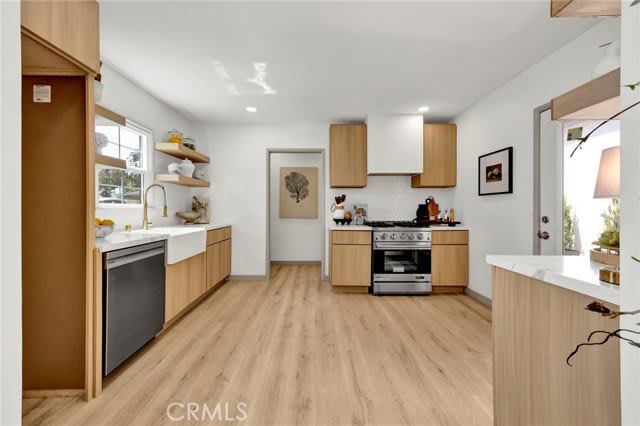 861 Grant Avenue – photo 5