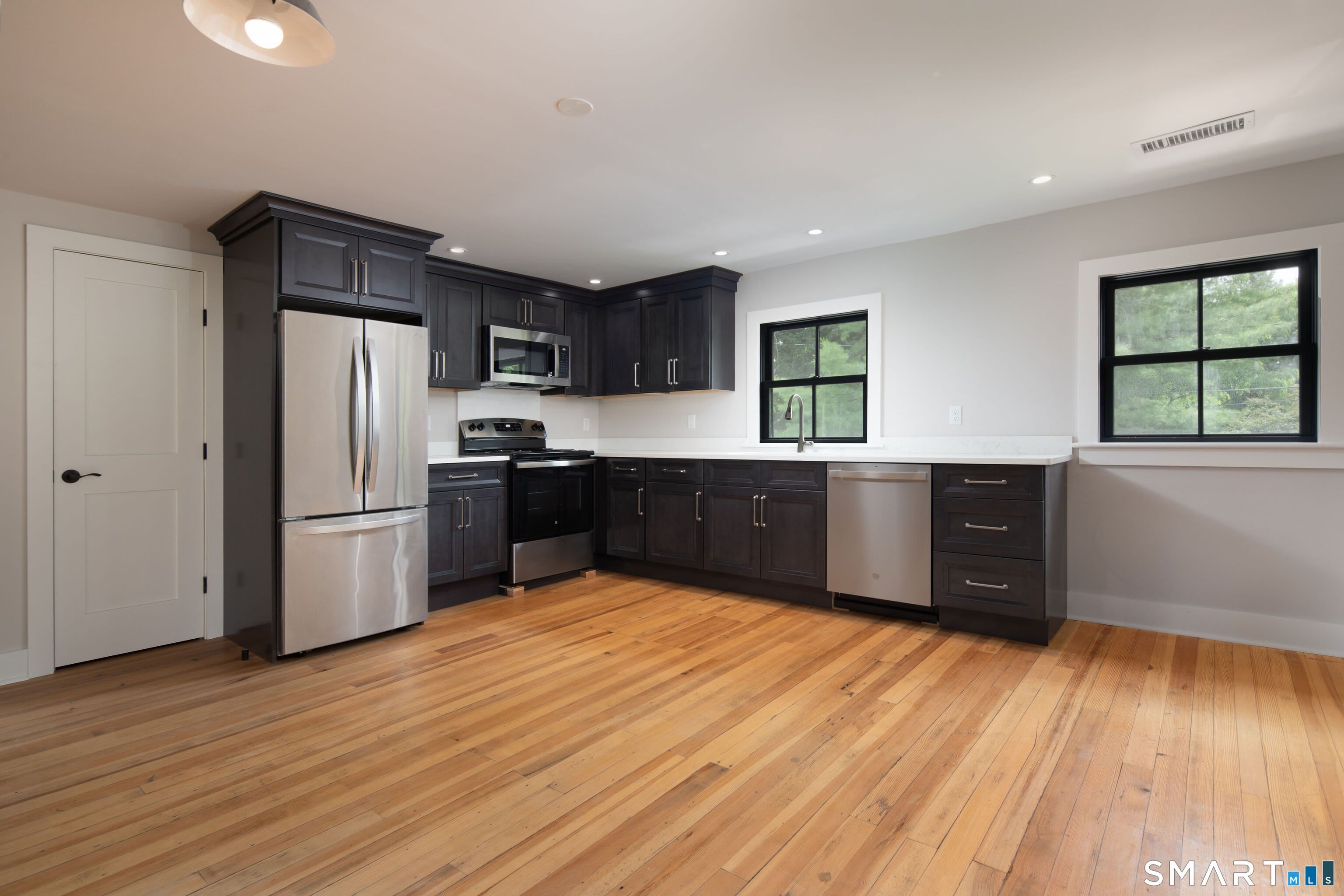 46 Library Street – photo 4