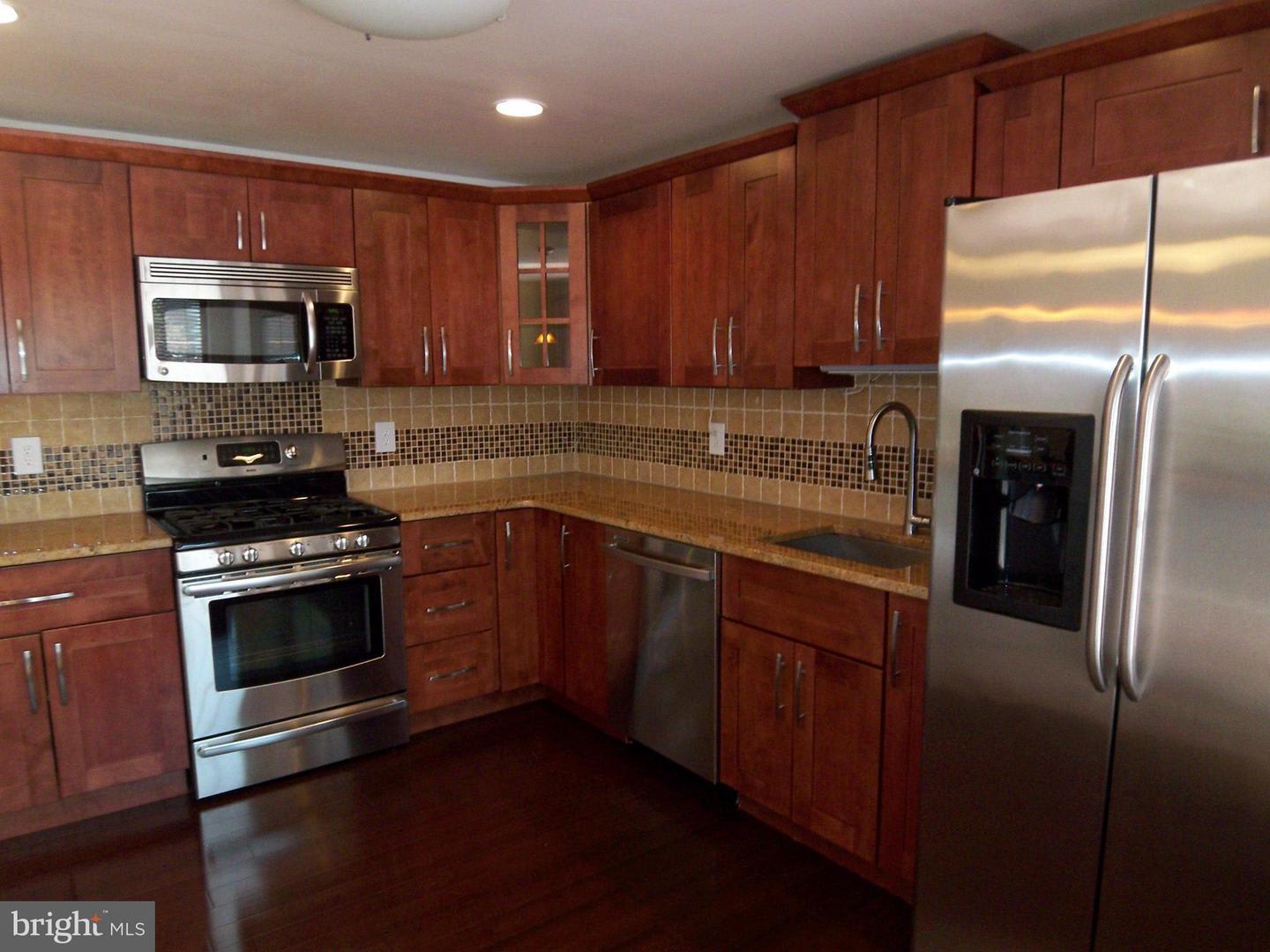 9033 Lee Hwy – photo 3