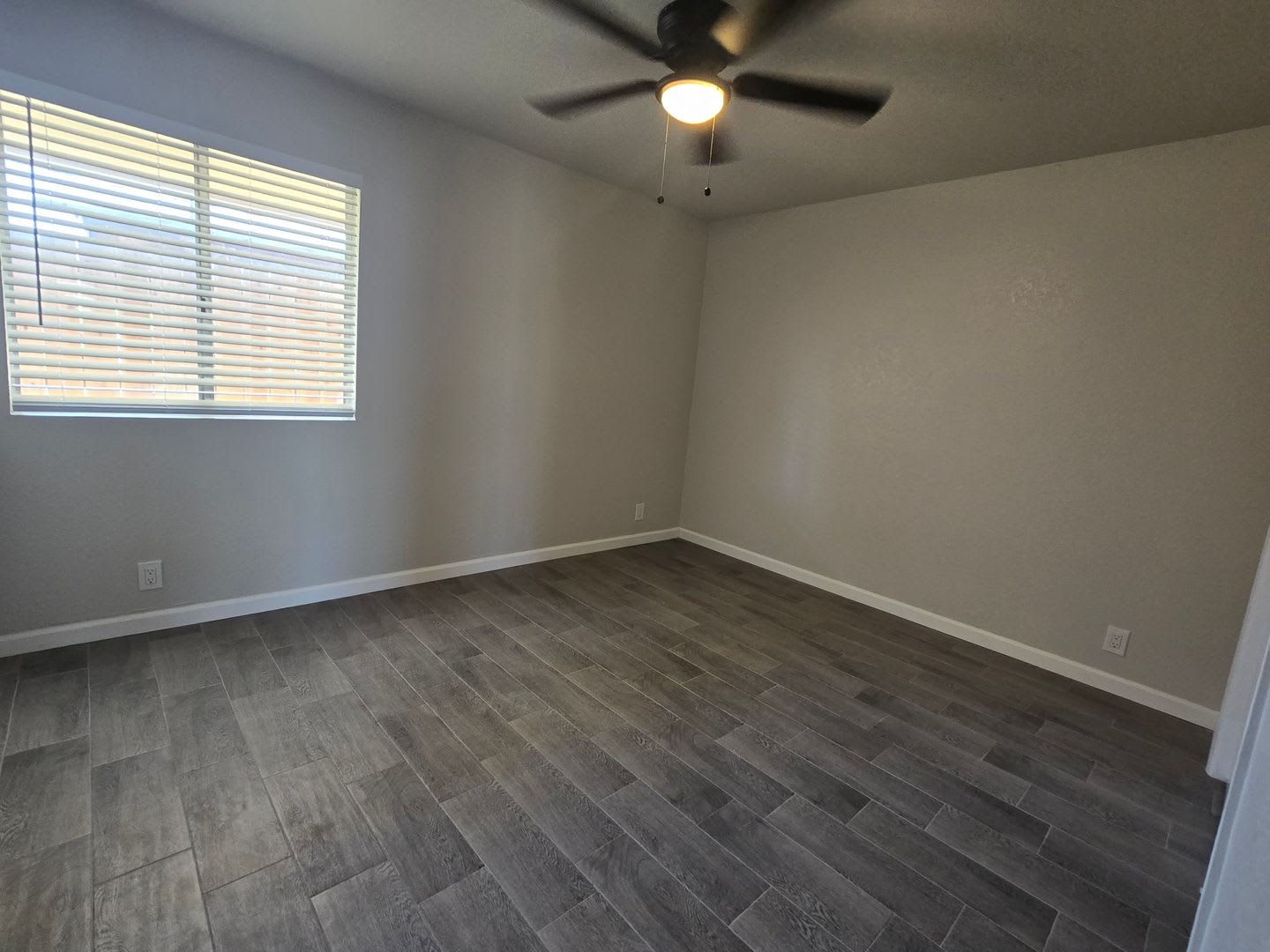 2 BR 1 BA available now – photo 4